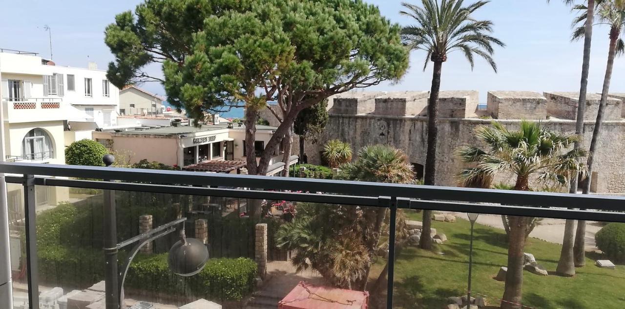 Vue Mer Et Remparts. Entre Vieille Ville Et Plages Antibes Exteriör bild